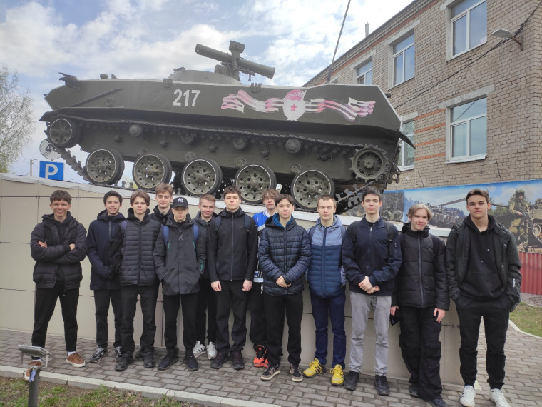 Экскурсия в военную часть!.